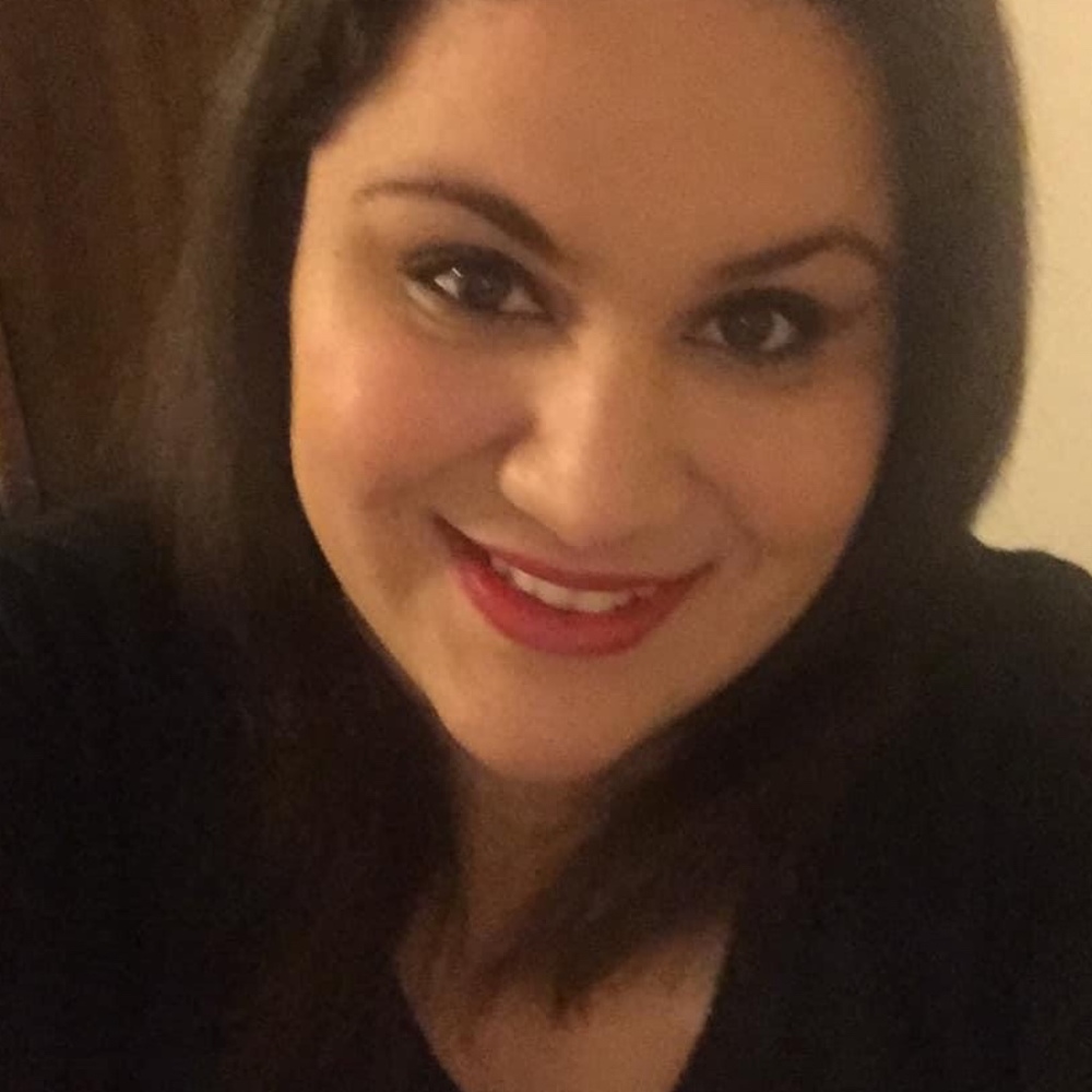Meet your Posher, Elizabeth